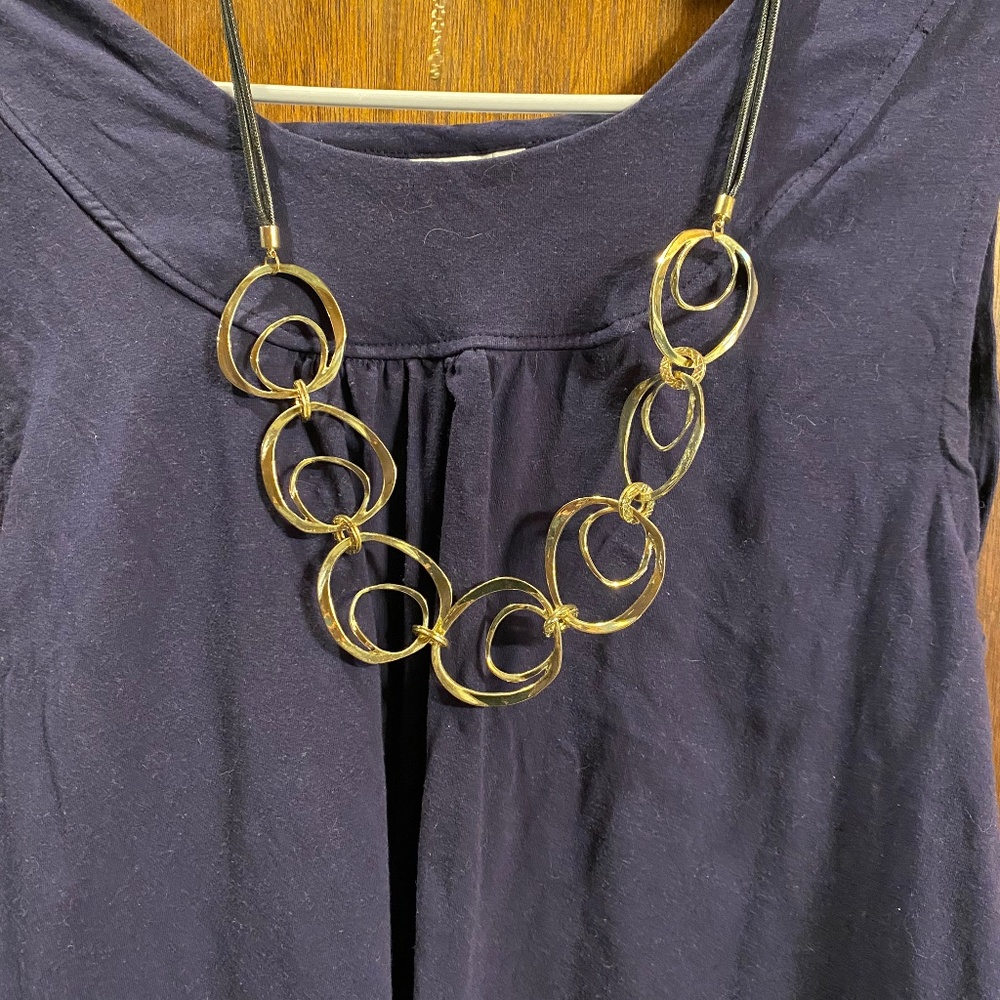 Gold toned brass hoop necklace